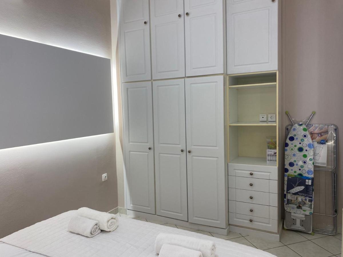 Comfortable Apartment Near To Metro Athens Exterior photo